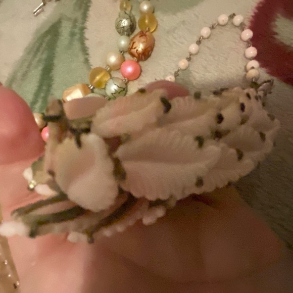 Vintage pink jewelry (AZ) - Picture 8 of 16